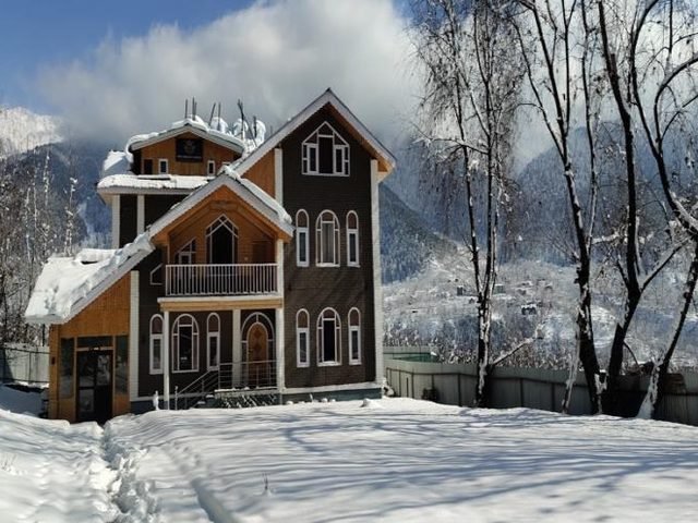 Hotel Forest Castle, Pahalgam